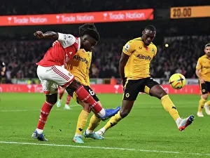 Bukayo Saka Faces Off Against Toti: Wolverhampton Wanderers vs. Arsenal FC, Premier League 2022-23
