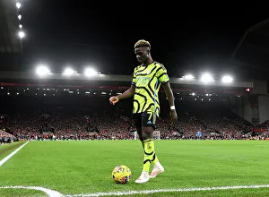 Bukayo Saka Readies Corner Kick: Liverpool vs. Arsenal, Premier League 2023-24