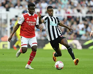 Bukayo Saka vs Alexander Isak: Intense Battle at St. James Park - Arsenal vs Newcastle United, Premier League 2022-23