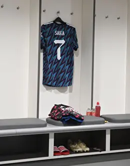 Bukayo Saka's Hanging Shirt in Arsenal Changing Room: Preparation for Carabao Cup Semi-Final Against Liverpool