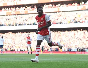 Bukayo Saka's Hat-trick: Arsenal's Thrilling Victory Over Tottenham in the 2021-22 Premier League