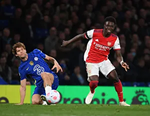 Bukayo Saka's Sensational Skills: Outmaneuvering Marcos Alonso in the Premier League Showdown at Stamford Bridge, 2021-22