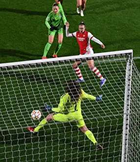 Arsenal Women V HB Koge 2021-22 Prints: Caitlin Foord Scores: Arsenal Women's Champions League Triumph over HB Koge