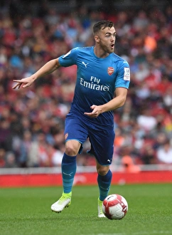Calum Chambers in Action: Arsenal vs. SL Benfica - Emirates Cup 2017-18
