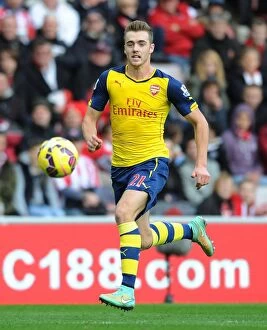 Images Dated 25th October 2014: Calum Chambers in Action: Sunderland vs Arsenal, Premier League 2014/15