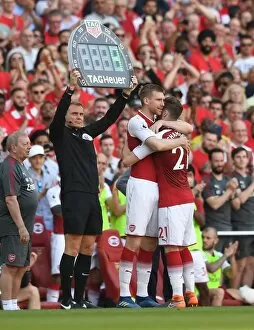 Calum Chambers is subbed for Per Mertesacker (Arsenal)