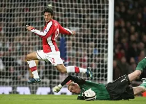 Images Dated 11th November 2008: Carlos Vela (Arsenal) Chris Kirkland (Wigan)