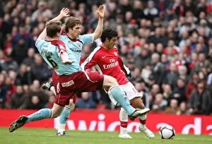 Arsenal v Burnley FA Cup 2008-9 Collection: Carlos Vela chips the ball over Burnley goalkeeper