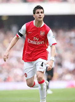 Cesc Fabregas in Action: Arsenal's Triumph over Fulham (3:1), Emirates Stadium, 2007