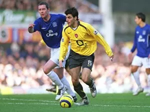 Everton v Arsenal 2005-06 Collection: Cesc Fabregas (Arsenal) David Weir (Everton)