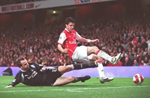 Cesc Fabregas (Arsenal) Dietmar Hamann (Man City) manager before the match