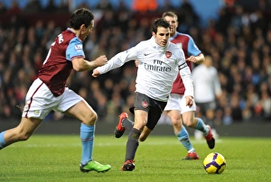 Aston Villa v Arsenal 2009-10 Gallery: Cesc Fabregas (Arsenal) Stewart Downing (Villa). Aston Villa 0: 0 Arsenal