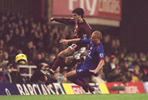 Arsenal v Manchester United 2005-6 Collection: Cesc Fabregas (Arsenal) Wes Brown (Man Utd). Arsenal 0: 0 Manchester United