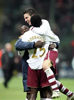AC Milan v Arsenal 2007-8 Collection: Cesc Fabregas celebrates with Emmanuel Eboue and Emmanuel Adebayor