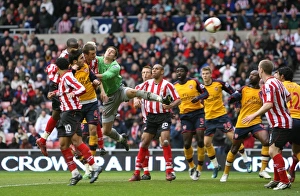 Sunderland v Arsenal 2008-9 Gallery: Cesc Fabregas heads past Sunderland goalkeeper Craig