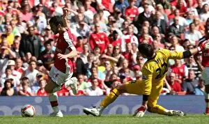 Arsenal v Middlesbrough 2008-09 Collection: Cesc Fabregas rounds Brad Jones