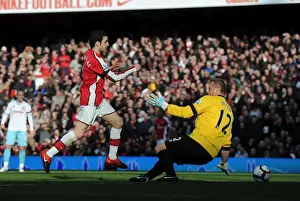 Cesc Fabregas shoots past Burnley goalkeeper to score the 1st Arsenal goal