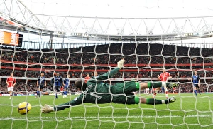 Cesc Fabregas shoots past Sunderland goalkeeper Craig Gordon to score the 2nd Arsenal goal from the penalty spot. Arsenal 2:0 Sunderland, Barclays Premier League, Emirates Stadium, Arsenal Football Club, London, 20/2/2010. Credit Cesc Fabregas shoots past Sunderland goalkeeper Craig Gordon to score the 2nd Arsenal goal from the penalty spot. Arsenal 2:0 Sunderland, Barclays Premier League, Emirates Stadium, Arsenal Football Club, London, 20/2/2010. Credit