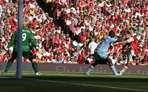 Cesc Fabregas's Epic Goal: Arsenal's 1-0 Victory over Manchester City, 2007
