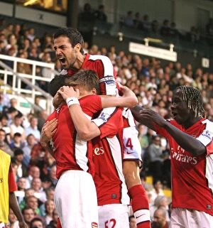 Fulham v Arsenal 2009-10 Collection: Cesc Fabregas's Exultant Reaction to Robin van Persie's Goal: Arsenal's 1-0 Victory Over Fulham