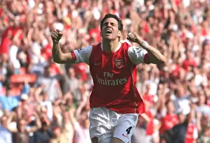 Cesc Fabregas's Thrilling Goal: Arsenal Leads 2-1 vs. Bolton Wanderers, FA Premiership, 2007
