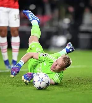 PSV Eindoven V Arsenal 2023-24 Prints: Champions League Group B: Aaron Ramsdale in Action for Arsenal vs PSV Eindhoven (2023-24)