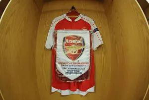 Champions League Showdown: Arsenal's Determined Stand against FC Bayern Munich (2015)