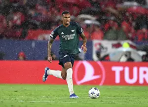 Champions League Showdown: Magalhaes Standout Performance - Sevilla vs. Arsenal, 2023-24