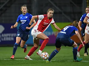 Champions League Showdown: Miedema's Determined Battle Against Hoffenheim's Defense
