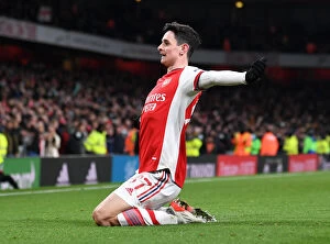 Images Dated 21st December 2021: Charlie Patino's Five-Goal Sensation: Arsenal Reaches Carabao Cup Semis