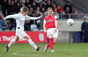 Images Dated 5th March 2007: Ciara Grant (Arsenal) Sue Smith (Leeds)