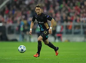 Clash at the Allianz Arena: Mesut Ozil Faces His Former Team - Bayern Munich vs Arsenal, UEFA Champions League (2015)