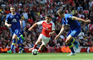 Arsenal V Everton 2016-17 Prints: Clash at Emirates: Sanchez vs Schneiderlin