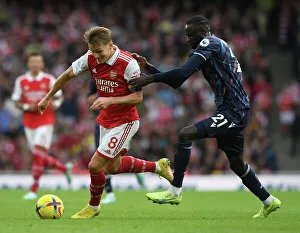 Clash of the Midfield Titans: Odegaard vs. Kouyate - Arsenal vs. Nottingham Forest Showdown