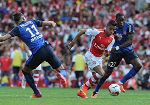 Arsenal V AS Monaco 2014-15 Prints: Clash of Stars: Sanchez vs. Kondogbia, Ocampos - Arsenal vs. AS Monaco, Emirates Cup 2014