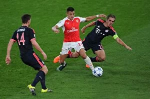 Images Dated 20th October 2015: Clash of Titans: Arsenal FC vs. FC Bayern Munich - The Battle at Emirates