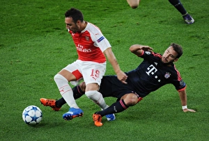 Arsenal V Bayern Munich 2015/16 Prints: Clash of Titans: Cazorla vs. Bernat - Arsenal vs. Bayern Munich