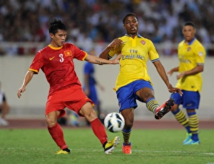 Clash in Vietnam: Chuba Akpom vs. Duong Thanh Hao