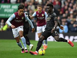 Clash at Villa Park: Buakyo Saka vs. Jacob Ramsey - Aston Villa vs. Arsenal FC, Premier League 2022-23
