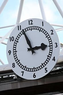 Images Dated 25th September 2010: The Clock. Arsenal 2: 3 West Bromwich Albion, Barclays Premier League. Emirates Stadium