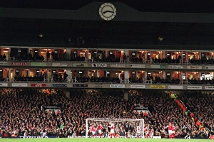 Images Dated 8th November 2005: The Clock End. Arsenal 2: 4 Manchester United. FA Barclays Premiership