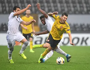 Dani Ceballos vs Mikel Agu: Intense Clash in Vitoria Guimaraes vs Arsenal UEFA Europa League Match
