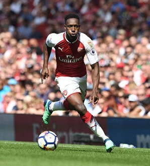 Arsenal v West Ham United 2017-18 Collection: Danny Welbeck in Action: Arsenal vs. West Ham United, Premier League 2017-18
