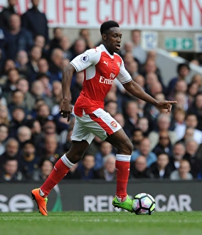 Danny Welbeck in Action: Tottenham Hotspur vs. Arsenal, Premier League 2016-17