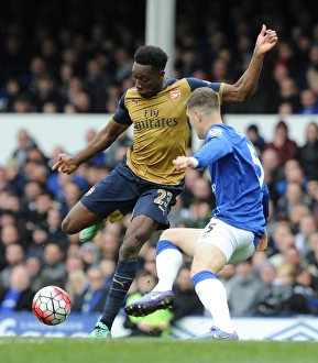 Everton v Arsenal 2015-16 Collection: Danny Welbeck (Arsenal) John Stones (Everton)