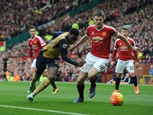Images Dated 28th February 2016: Danny Welbeck (Arsenal) Michael Carrick (Man Utd). Manchester United 3: 2 Arsenal