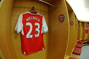 Danny Welbeck: Arsenal vs Manchester United, Premier League Showdown (2016-17)