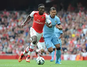 Arsenal V Manchester City 2014-15 Prints: Danny Welbeck Outpaces Martin Demichelis: Arsenal vs Manchester City