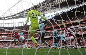 Arsenal v AFC Bournemouth 2017-18 Collection: Danny Welbeck Scores First Goal: Arsenal vs AFC Bournemouth, 2017-18 Premier League