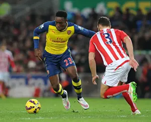 Danny Welbeck vs Erik Pieters: Intense Battle at Stoke City vs Arsenal (Premier League 2014-15)